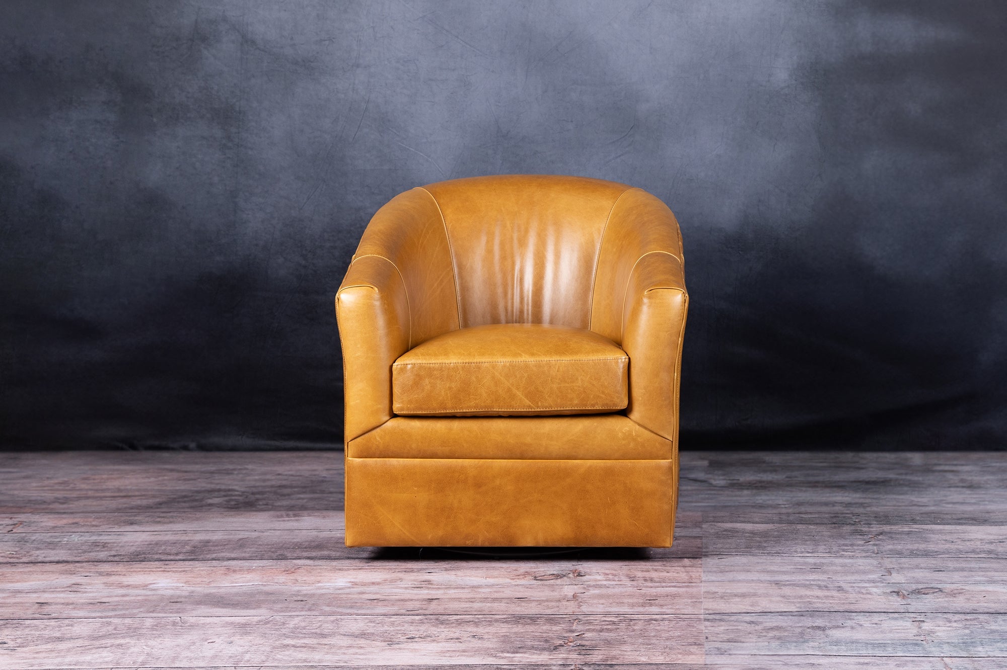 BOMBER TUB CHAIR