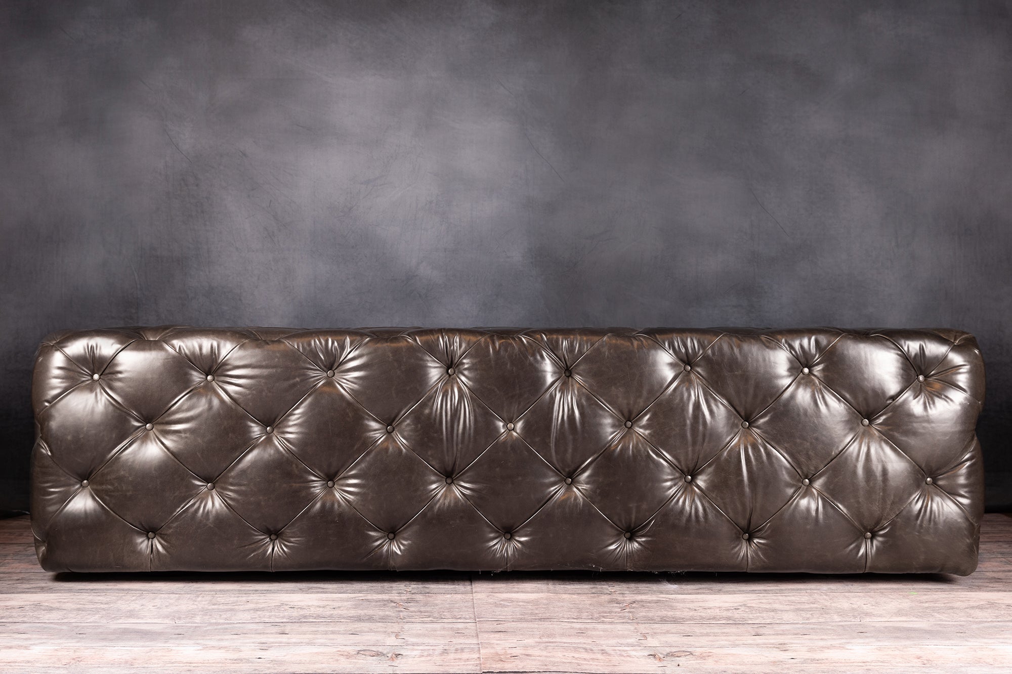 ROYAL DECADENCE BLACK SOFA