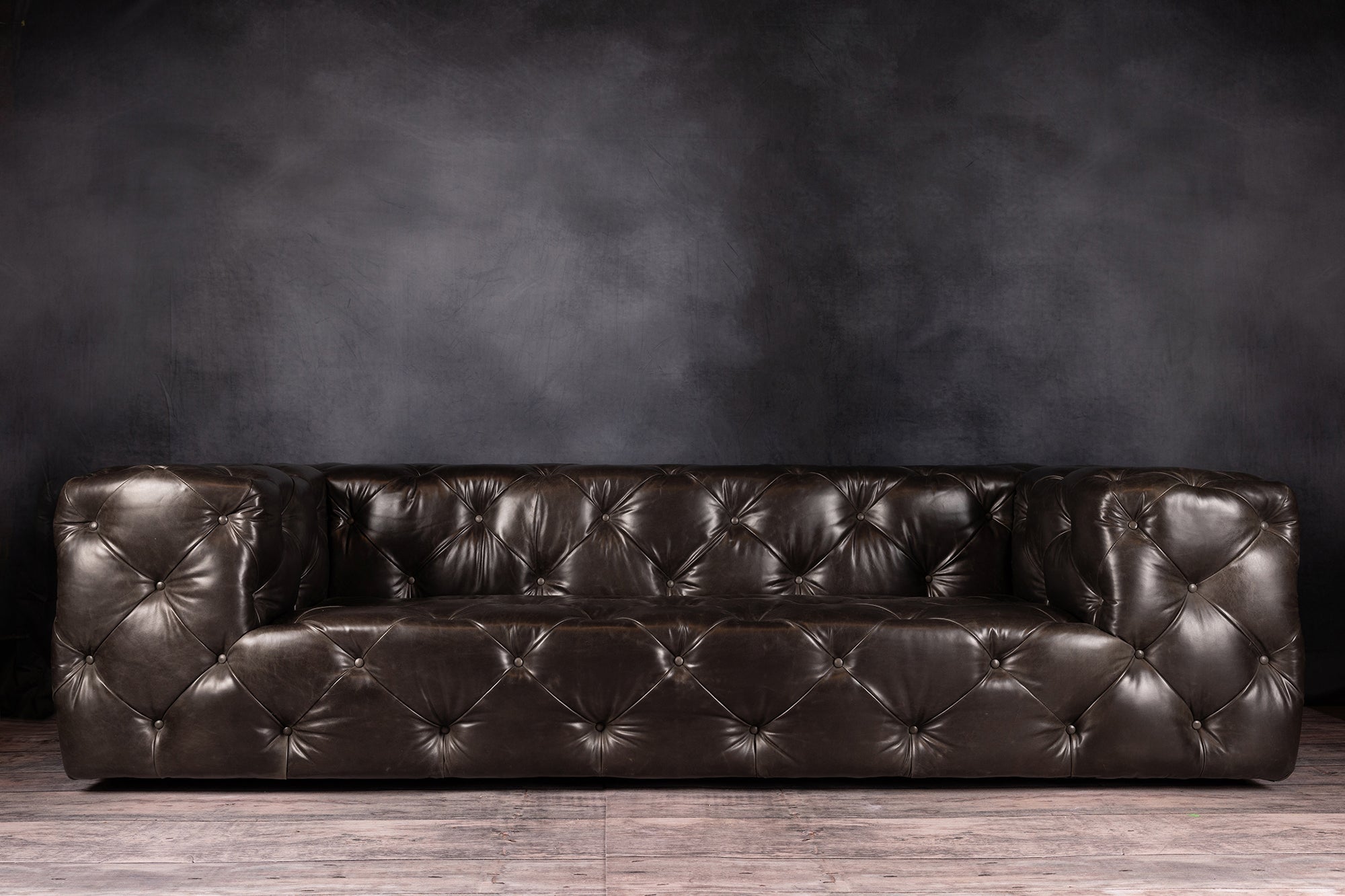 ROYAL DECADENCE BLACK SOFA