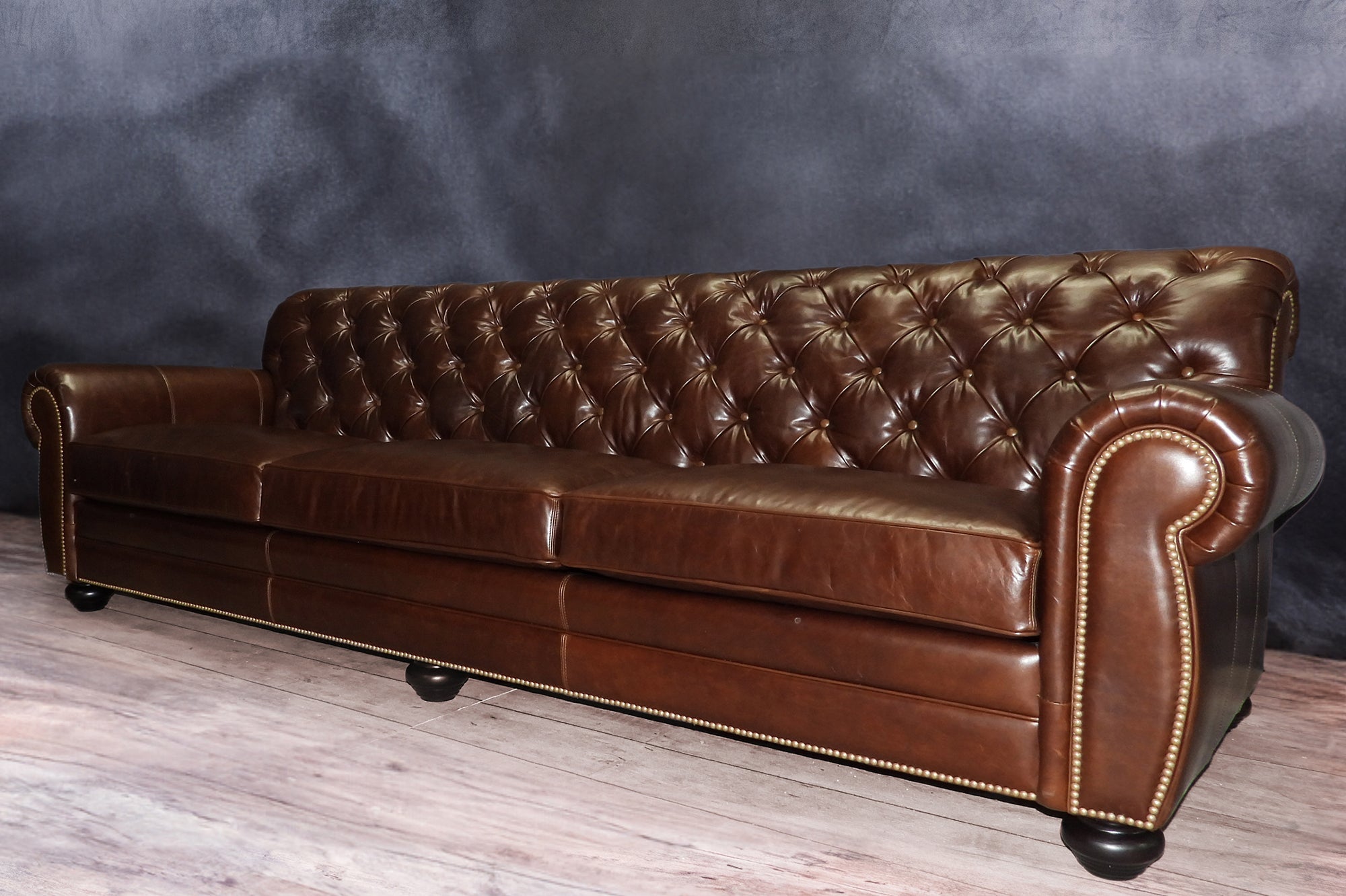 WESTMINSTER LEATHER SOFA